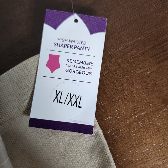 Xl/XXL Empetua shapewear - Picture 4 of 4